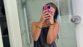 Mckinley Richardson – Nude shower in bath!!! Hot Onlyfans video leaked