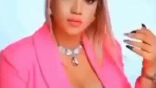 Queeneth Hilbert – Nude show on bed!!! Hot trending video leak